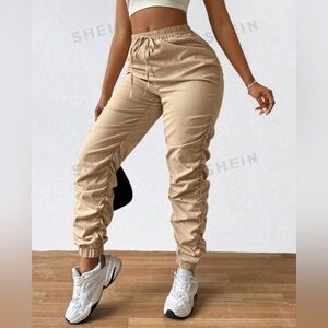 SHEIN Pleated Cuffed‎ Jogger Pants
